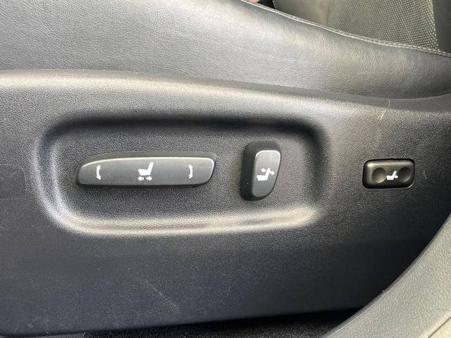 RX RX450h Fスポーツ 4WD サンルーフ 純正ナビ バックカメラ 100V電源 禁煙車 パワーバックドア ハーフレザーシート シートヒーター パワーシート コーナーセンサー スマートキー LEDヘッド ETC クルコン(37枚目)