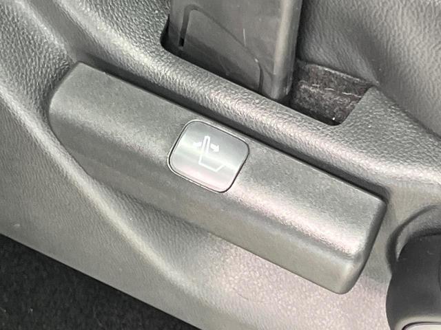 ステップワゴン e:HEVスパーダ 両側電動スライド 11.4型ナビ バックカメラ ホンダセンシング レーダークルーズ 禁煙車 シートヒーター コーナーセンサー レーンキープ スマートキー LEDヘッド ETC オートマチックハイビーム(53枚目)