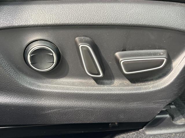 プリウスＰＨＶ Ａプレミアム　禁煙車　モデリスタ　１１．６型ナビ　衝突軽減　レーダークルーズ　ＢＳＭ　ＨＵＤ　パーキングアシスト　合皮レザー　パワーシート　シートヒーター　クリアランスソナー　モデリスタ１８インチＡＷ　ＡＣ１００Ｖ（5枚目）