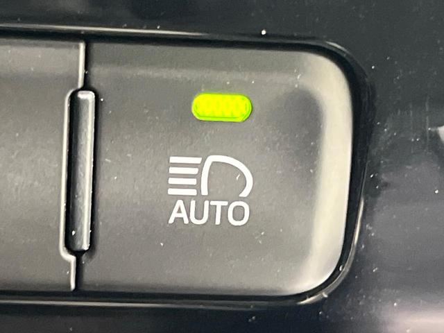 プリウスＰＨＶ Ａプレミアム　禁煙車　モデリスタ　１１．６型ナビ　衝突軽減　レーダークルーズ　ＢＳＭ　ＨＵＤ　パーキングアシスト　合皮レザー　パワーシート　シートヒーター　クリアランスソナー　モデリスタ１８インチＡＷ　ＡＣ１００Ｖ（34枚目）