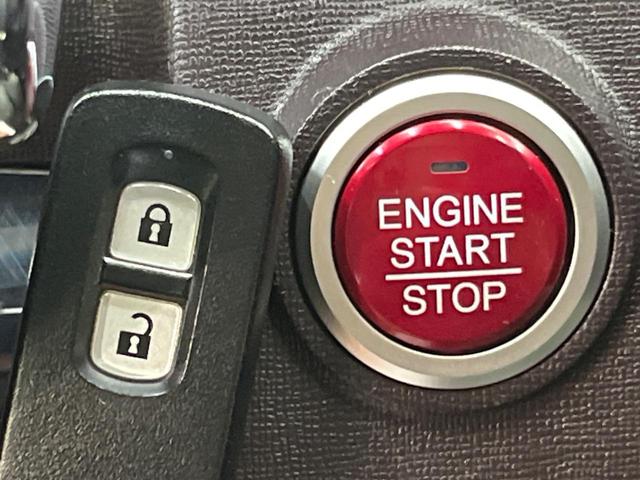 N-ONE プレミアム・Lパッケージ ナビ バックカメラ 禁煙車 スマートキー HIDヘッド オートライト オートエアコン 14インチAW Bluetooth CD/DVD再生 フルセグ ベンチシート 横滑防止装置 バニティミラー(5枚目)