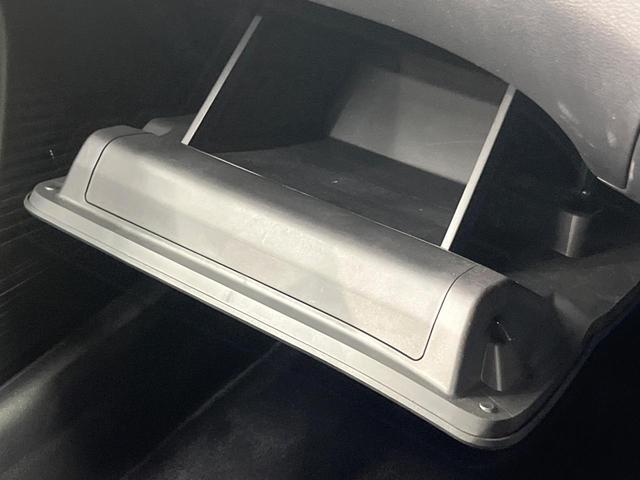 オーラ ニスモ 純正9インチナビ 全周囲カメラ エマージェンシーブレーキ プロパイロット 禁煙車 ハーフレザーシート コーナーセンサー スマートキー LEDヘッド ETC オートマチックハイビーム 車線逸脱警報(43枚目)