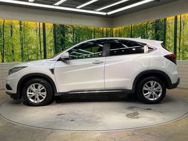 ヴェゼル ハイブリッドX・ホンダセンシング 純正ナビ バックカメラ ホンダセンシング レーダークルーズ 禁煙車 スマートキー LEDヘッド ETC 車線逸脱警報 誤発進抑制機能 オートライト デュアルオートエアコン Bluetooth(25枚目)