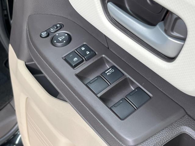 N-BOX G・Lホンダセンシング 電動スライドドア SDナビ バックカメラ 衝突被害軽減システム レーダークルーズ 禁煙車 スマートキー LEDヘッド ビルトインETC オートライト オートエアコン 盗難防止装置 プライバシーガラス(51枚目)
