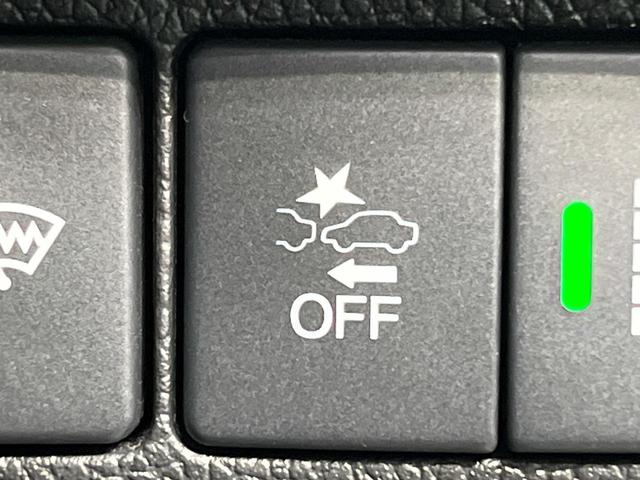 フリードハイブリッド ハイブリッド・EX 両側電動スライド 純正9型ナビ フリップダウン バックカメラ ホンダセンシング レーダークルーズ 禁煙車 ハーフレザーシート シートヒーター レーンキープ スマートキー LEDヘッド ETC(7枚目)