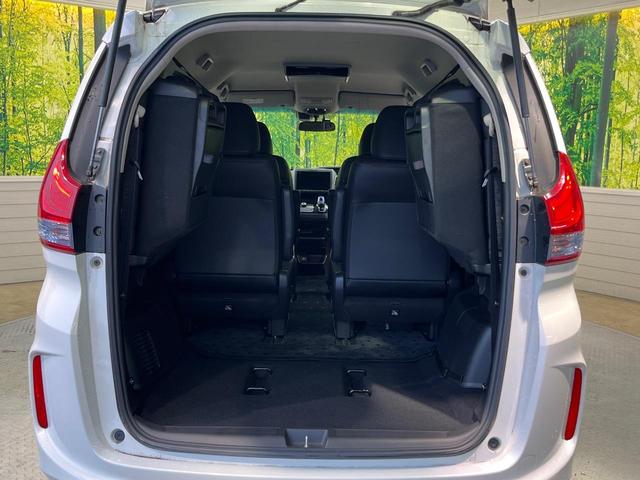 フリードハイブリッド ハイブリッド・EX 両側電動スライド 純正9型ナビ フリップダウン バックカメラ ホンダセンシング レーダークルーズ 禁煙車 ハーフレザーシート シートヒーター レーンキープ スマートキー LEDヘッド ETC(11枚目)