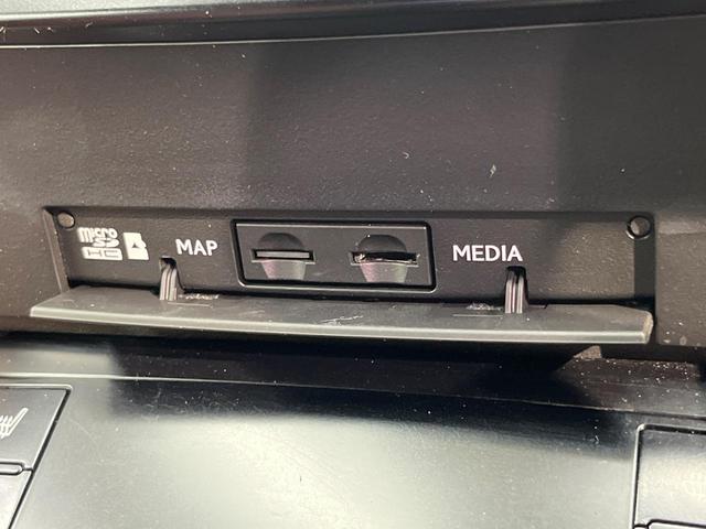 IS IS300h Fスポーツ 純正ナビ バックカメラ 禁煙車 レザーシート 前席シートエアコン スマートキー LEDヘッド ビルトインETC クルコン オートライト デュアルエアコン 純正18インチアルミ Bluetooth CD(49枚目)