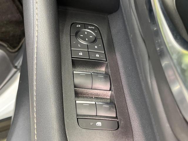 アルファードハイブリッド Z ガラスルーフ 後席モニター 14型ナビ サイドカメラ バックカメラ 衝突被害軽減システム 100V電源 レーダークルーズ 禁煙車 電動リアゲート ハーフレザーシート 前席シートエアコン(61枚目)