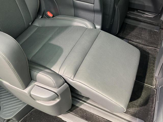 アルファードハイブリッド Z ガラスルーフ 後席モニター 14型ナビ サイドカメラ バックカメラ 衝突被害軽減システム 100V電源 レーダークルーズ 禁煙車 電動リアゲート ハーフレザーシート 前席シートエアコン(74枚目)