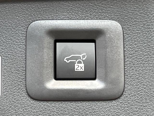 アルファードハイブリッド Ｚ　ガラスルーフ　両側電動スライド　純正１４型ナビ　フリップダウン　全周囲カメラ　ＡＣ１００Ｖ電源　プリクラッシュセーフテ　レーダークルーズ　禁煙車　パワーバックドア　ハーフレザーシート　シートヒーター（39枚目）