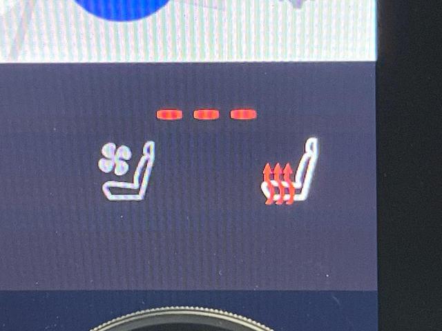 アルファードハイブリッド Ｚ　ガラスルーフ　両側電動スライド　純正１４型ナビ　フリップダウン　全周囲カメラ　ＡＣ１００Ｖ電源　プリクラッシュセーフテ　レーダークルーズ　禁煙車　パワーバックドア　ハーフレザーシート　シートヒーター（40枚目）