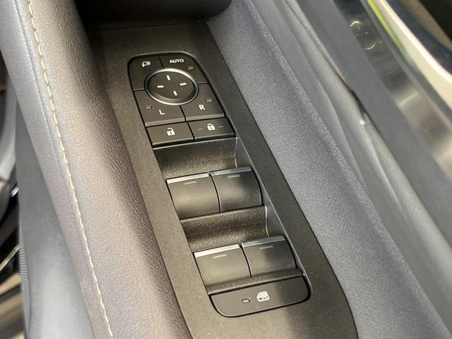 アルファードハイブリッド Ｚ　ガラスルーフ　両側電動スライド　純正１４型ナビ　フリップダウン　全周囲カメラ　ＡＣ１００Ｖ電源　プリクラッシュセーフテ　レーダークルーズ　禁煙車　パワーバックドア　ハーフレザーシート　シートヒーター（62枚目）