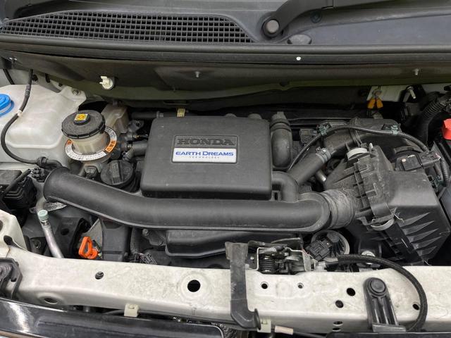 Ｎ－ＢＯＸカスタム Ｇ・Ｌホンダセンシング　両側電動ドア　ＳＤナビ　バックカメラ　衝突被害軽減システム　レーダークルーズ　禁煙車　コーナーセンサー　スマートキー　ＬＥＤヘッド　ビルトインＥＴＣ　オートハイビーム　車線逸脱警報　オートライト（18枚目）
