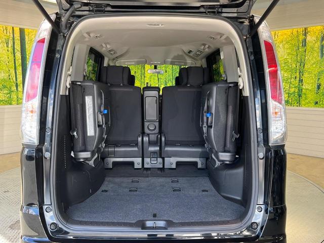 セレナ ハイウェイスター Vセレクション 両側電動ドア 純正SDナビ 禁煙車 スマートキー ビルトインETC クルコン オートライト オートエアコン 純正16インチアルミ リアエアコン Bluetooth CD DVD再生 フルセグ(11枚目)
