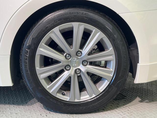 クラウンハイブリッド アスリートS 純正ナビ バックカメラ プリクラッシュセーフティ レーダークルーズ 禁煙車 シートヒーター コーナーセンサー スマートキー LEDヘッド ETC 車線逸脱警報 オートライト デュアルオートエアコン(28枚目)
