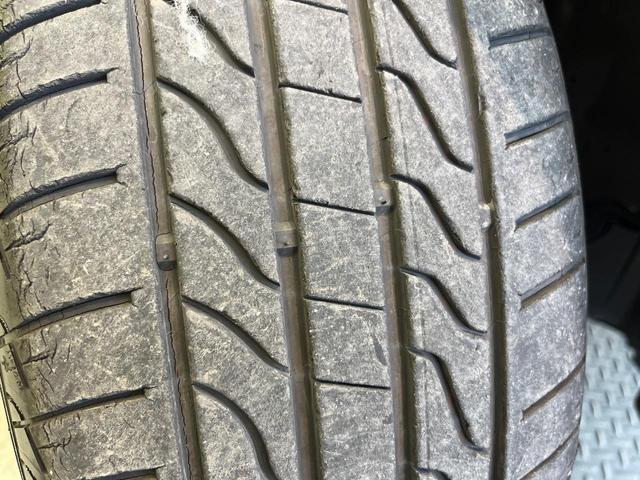 クラウンハイブリッド アスリートS 純正ナビ バックカメラ プリクラッシュセーフティ レーダークルーズ 禁煙車 シートヒーター コーナーセンサー スマートキー LEDヘッド ETC 車線逸脱警報 オートライト デュアルオートエアコン(29枚目)