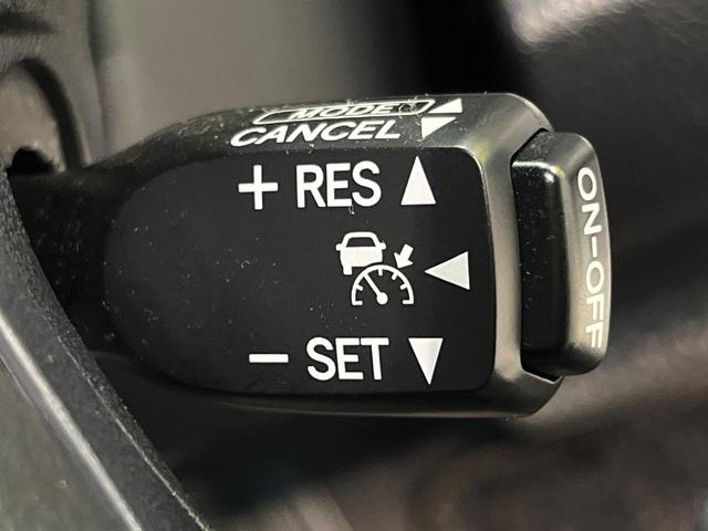 クラウンハイブリッド アスリートS 純正ナビ バックカメラ プリクラッシュセーフティ レーダークルーズ 禁煙車 シートヒーター コーナーセンサー スマートキー LEDヘッド ETC 車線逸脱警報 オートライト デュアルオートエアコン(61枚目)