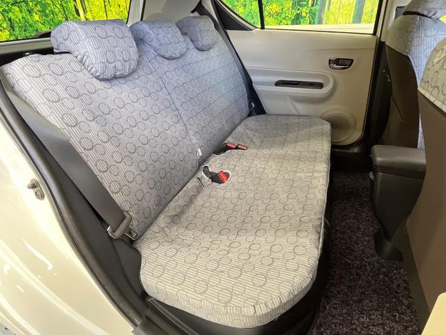 アクア G 禁煙車 スマートキー オートライト オートエアコン CD 電動格納ミラー 盗難防止装置 バニティミラー AUX ドアバイザー プライバシーガラス(9枚目)