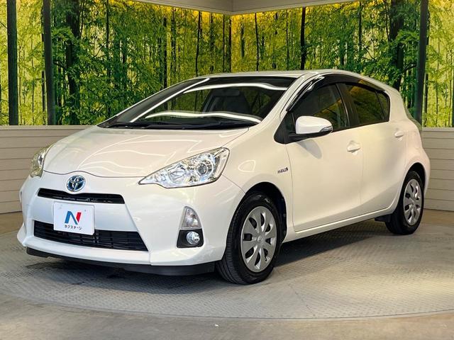 アクア G 禁煙車 スマートキー オートライト オートエアコン CD 電動格納ミラー 盗難防止装置 バニティミラー AUX ドアバイザー プライバシーガラス(24枚目)