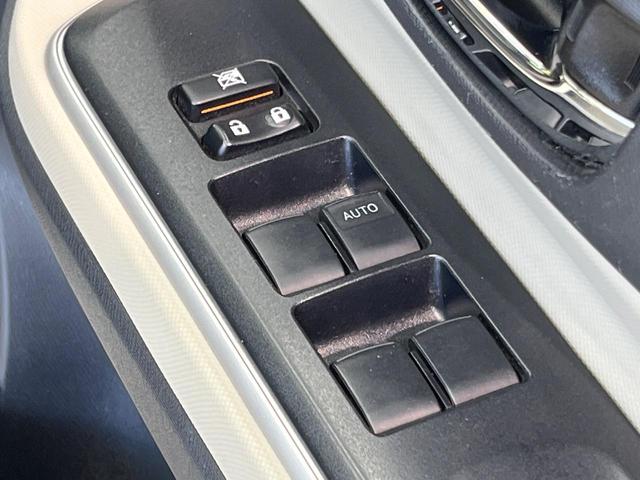 アクア G 禁煙車 スマートキー オートライト オートエアコン CD 電動格納ミラー 盗難防止装置 バニティミラー AUX ドアバイザー プライバシーガラス(40枚目)