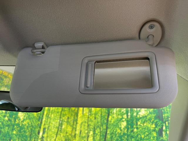 アクア G 禁煙車 スマートキー オートライト オートエアコン CD 電動格納ミラー 盗難防止装置 バニティミラー AUX ドアバイザー プライバシーガラス(52枚目)