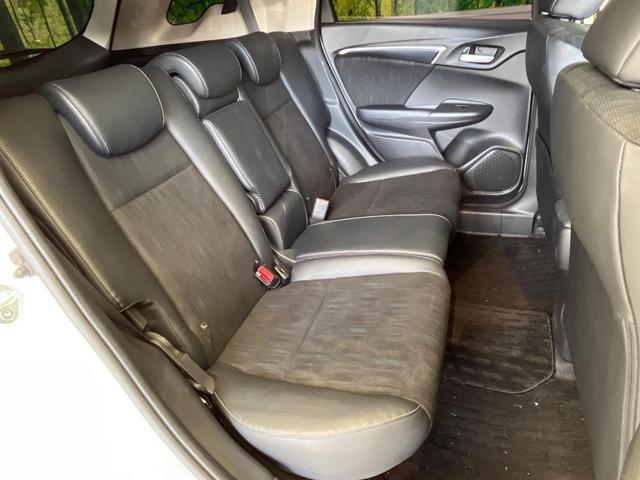 シャトル ハイブリッドX ホンダセンシング 純正ナビ バックカメラ ホンダセンシング レーダークルーズ 禁煙車 ハーフレザーシート シートヒーター スマートキー LEDヘッド ETC 車線逸脱警報 誤発進抑制機能 先行車発進お知らせ機能(9枚目)