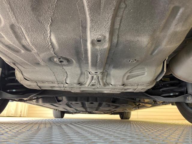 シャトル ハイブリッドX ホンダセンシング 純正ナビ バックカメラ ホンダセンシング レーダークルーズ 禁煙車 ハーフレザーシート シートヒーター スマートキー LEDヘッド ETC 車線逸脱警報 誤発進抑制機能 先行車発進お知らせ機能(19枚目)