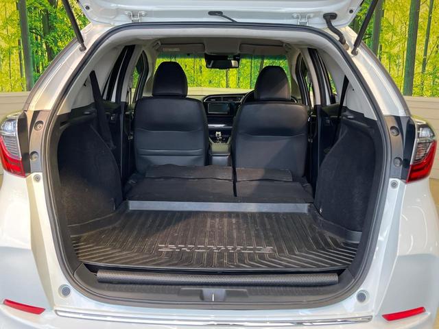 シャトル ハイブリッドX ホンダセンシング 純正ナビ バックカメラ ホンダセンシング レーダークルーズ 禁煙車 ハーフレザーシート シートヒーター スマートキー LEDヘッド ETC 車線逸脱警報 誤発進抑制機能 先行車発進お知らせ機能(41枚目)