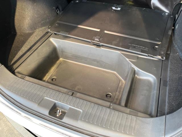 シャトル ハイブリッドX ホンダセンシング 純正ナビ バックカメラ ホンダセンシング レーダークルーズ 禁煙車 ハーフレザーシート シートヒーター スマートキー LEDヘッド ETC 車線逸脱警報 誤発進抑制機能 先行車発進お知らせ機能(48枚目)