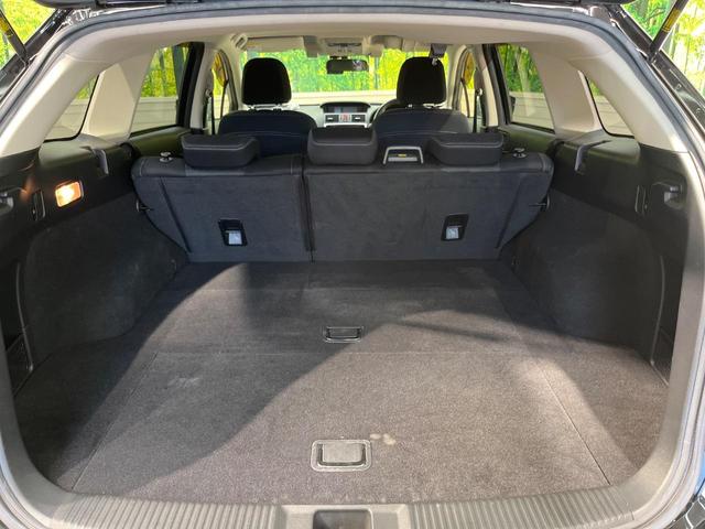 レヴォーグ １．６ＧＴアイサイト　純正ナビ　バックカメラ　アイサイト　レーダークルーズ　禁煙車　スマートキー　ＬＥＤヘッド　ＥＴＣ　車線逸脱警報　誤発進抑制機能　オートライト　デュアルオートエアコン　１８インチＡＷ　Ｂｌｕｅｔｏｏｔｈ（10枚目）