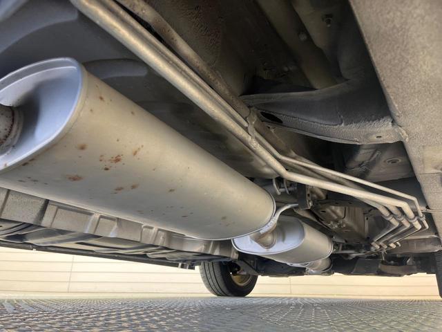 エルグランド 250ハイウェイスター 両側電動スライド 10型ナビ 禁煙車 ハーフレザーシート コーナーセンサー LEDヘッド ETC オートライト デュアルオートエアコン オットマン 純正18インチアルミ Bluetooth再生(23枚目)