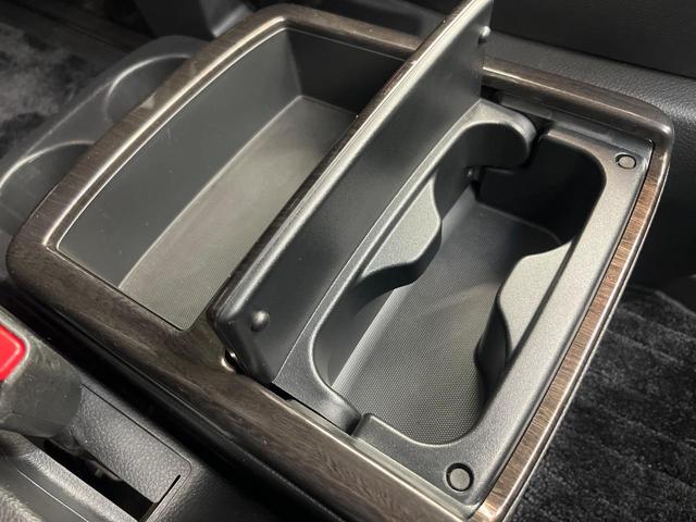 エルグランド 250ハイウェイスター 両側電動スライド 10型ナビ 禁煙車 ハーフレザーシート コーナーセンサー LEDヘッド ETC オートライト デュアルオートエアコン オットマン 純正18インチアルミ Bluetooth再生(47枚目)