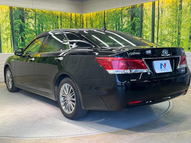 クラウンハイブリッド ロイヤルサルーン バックカメラ 衝突被害軽減システム レーダークルーズ 禁煙車 コーナーセンサー スマートキー HIDヘッド ビルトインETC 車線逸脱警報 オートライト デュアルエアコン 純正17インチアルミ(26枚目)