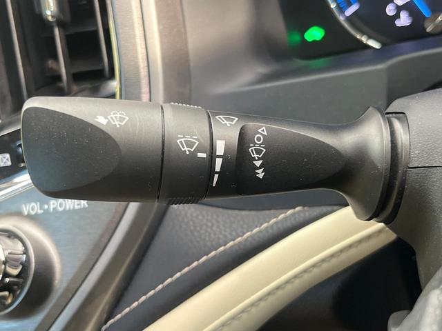 クラウンハイブリッド ロイヤルサルーン バックカメラ 衝突被害軽減システム レーダークルーズ 禁煙車 コーナーセンサー スマートキー HIDヘッド ビルトインETC 車線逸脱警報 オートライト デュアルエアコン 純正17インチアルミ(51枚目)