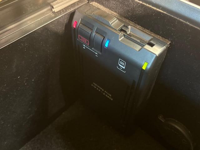 クラウンハイブリッド ロイヤルサルーン バックカメラ 衝突被害軽減システム レーダークルーズ 禁煙車 コーナーセンサー スマートキー HIDヘッド ビルトインETC 車線逸脱警報 オートライト デュアルエアコン 純正17インチアルミ(55枚目)