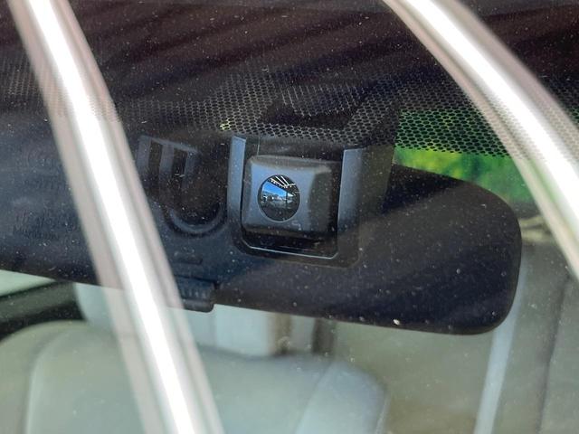 クラウンハイブリッド ロイヤルサルーン バックカメラ 衝突被害軽減システム レーダークルーズ 禁煙車 コーナーセンサー スマートキー HIDヘッド ビルトインETC 車線逸脱警報 オートライト デュアルエアコン 純正17インチアルミ(62枚目)