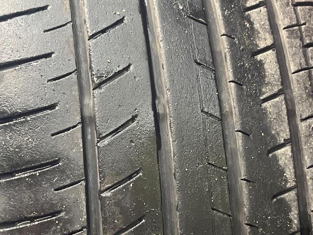 レヴォーグ １．６ＳＴＩスポーツアイサイト　４ＷＤ　フルエアロ　純正ＳＤナビ　サイドカメラ　バックカメラ　衝突被害軽減システム　レーダークルーズ　禁煙車　レザーシート　コーナーセンサー　スマートキー　ＬＥＤヘッド　ビルトインＥＴＣ（29枚目）