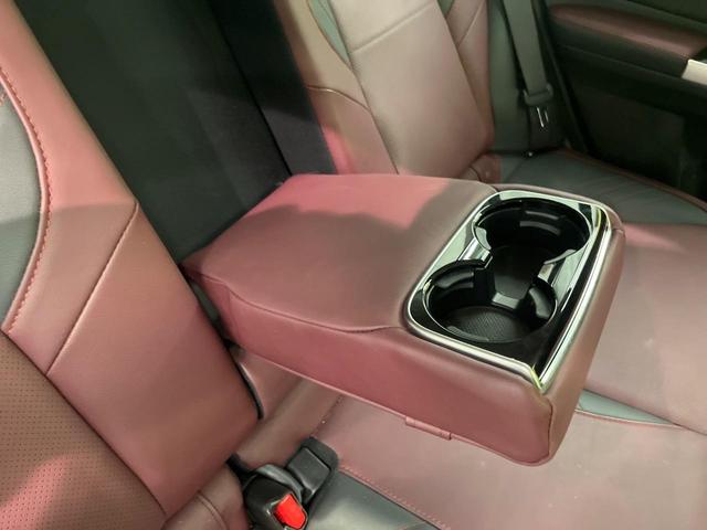 レヴォーグ １．６ＳＴＩスポーツアイサイト　４ＷＤ　フルエアロ　純正ＳＤナビ　サイドカメラ　バックカメラ　衝突被害軽減システム　レーダークルーズ　禁煙車　レザーシート　コーナーセンサー　スマートキー　ＬＥＤヘッド　ビルトインＥＴＣ（43枚目）