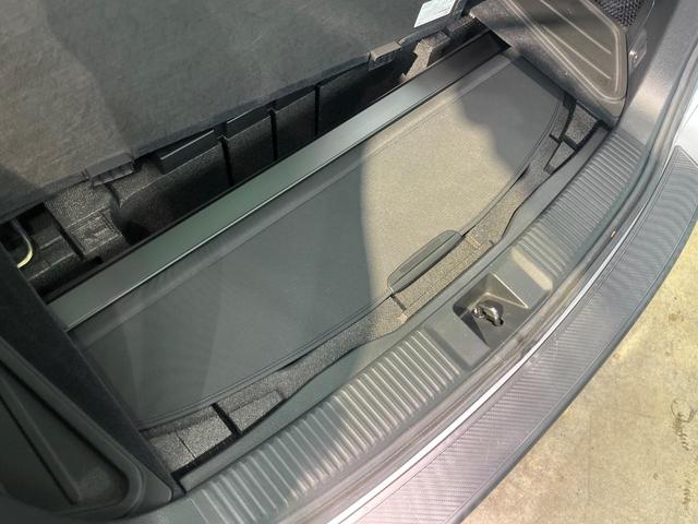 レヴォーグ １．６ＳＴＩスポーツアイサイト　４ＷＤ　フルエアロ　純正ＳＤナビ　サイドカメラ　バックカメラ　衝突被害軽減システム　レーダークルーズ　禁煙車　レザーシート　コーナーセンサー　スマートキー　ＬＥＤヘッド　ビルトインＥＴＣ（45枚目）