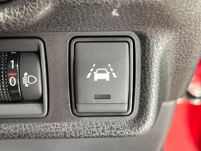 ノート Ｘ　ＤＩＧ－Ｓ　ナビ　全周囲カメラ　エマージェンシーブレーキ　禁煙車　コーナーセンサー　スマートキー　ＥＴＣ　車線逸脱警報　オートライト　オートエアコン　Ｂｌｕｅｔｏｏｔｈ　ＣＤ／ＤＶＤ再生　フルセグ　横滑防止装置（34枚目）