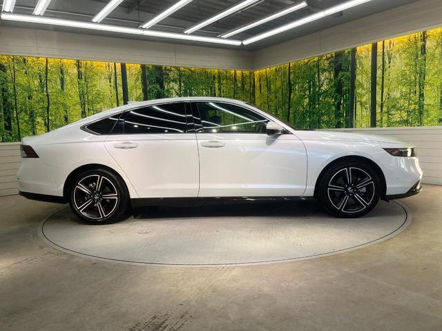 アコード e:HEV 純正12.3インチナビ 全周囲カメラ BOSE ホンダセンシング レーダークルーズ 禁煙車 革シート シートヒーター コーナーセンサー スマートキー LEDヘッド ETC オートマチックハイビーム(26枚目)