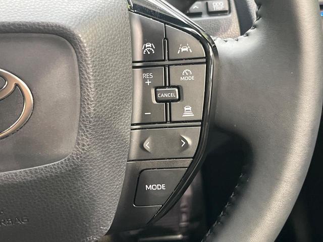 プリウス Ｇ　全周囲カメラ　トヨタセーフティセンス　レーダークルーズ　禁煙車　シートヒーター　コーナーセンサー　レーンキープ　スマートキー　ＬＥＤヘッド　ディスプレイオーディオ　ＥＴＣ　オートマチックハイビーム（5枚目）