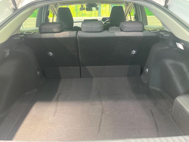 プリウス Ｇ　全周囲カメラ　トヨタセーフティセンス　レーダークルーズ　禁煙車　シートヒーター　コーナーセンサー　レーンキープ　スマートキー　ＬＥＤヘッド　ディスプレイオーディオ　ＥＴＣ　オートマチックハイビーム（10枚目）