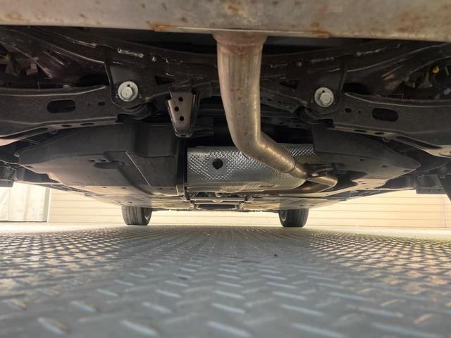 プリウス Ｇ　全周囲カメラ　トヨタセーフティセンス　レーダークルーズ　禁煙車　シートヒーター　コーナーセンサー　レーンキープ　スマートキー　ＬＥＤヘッド　ディスプレイオーディオ　ＥＴＣ　オートマチックハイビーム（19枚目）