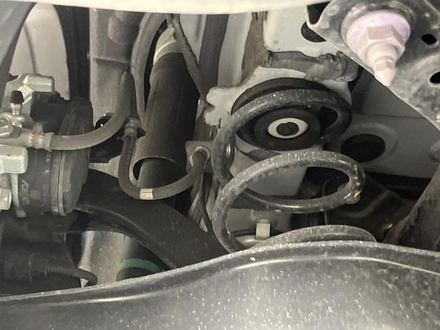 プリウス Ｇ　全周囲カメラ　トヨタセーフティセンス　レーダークルーズ　禁煙車　シートヒーター　コーナーセンサー　レーンキープ　スマートキー　ＬＥＤヘッド　ディスプレイオーディオ　ＥＴＣ　オートマチックハイビーム（20枚目）