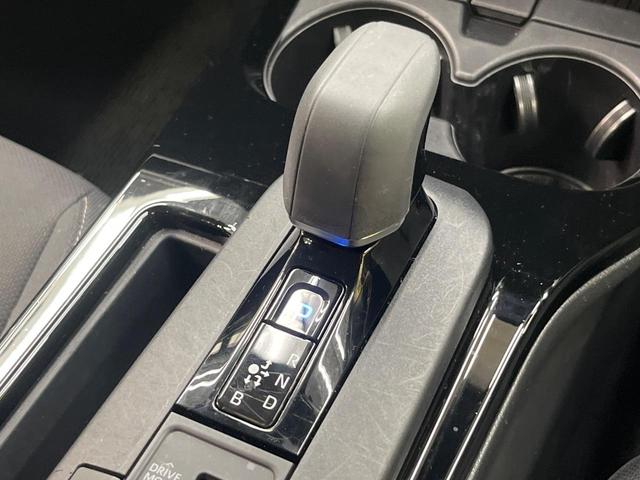 プリウス Ｇ　全周囲カメラ　トヨタセーフティセンス　レーダークルーズ　禁煙車　シートヒーター　コーナーセンサー　レーンキープ　スマートキー　ＬＥＤヘッド　ディスプレイオーディオ　ＥＴＣ　オートマチックハイビーム（38枚目）