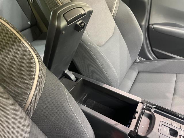 プリウス Ｇ　全周囲カメラ　トヨタセーフティセンス　レーダークルーズ　禁煙車　シートヒーター　コーナーセンサー　レーンキープ　スマートキー　ＬＥＤヘッド　ディスプレイオーディオ　ＥＴＣ　オートマチックハイビーム（41枚目）