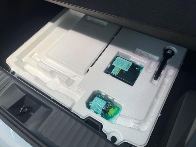 プリウス Ｇ　全周囲カメラ　トヨタセーフティセンス　レーダークルーズ　禁煙車　シートヒーター　コーナーセンサー　レーンキープ　スマートキー　ＬＥＤヘッド　ディスプレイオーディオ　ＥＴＣ　オートマチックハイビーム（44枚目）