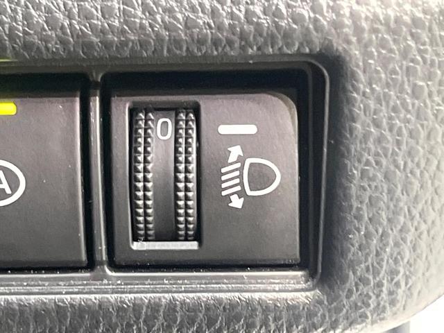 プリウス Ｇ　全周囲カメラ　トヨタセーフティセンス　レーダークルーズ　禁煙車　シートヒーター　コーナーセンサー　レーンキープ　スマートキー　ＬＥＤヘッド　ディスプレイオーディオ　ＥＴＣ　オートマチックハイビーム（48枚目）