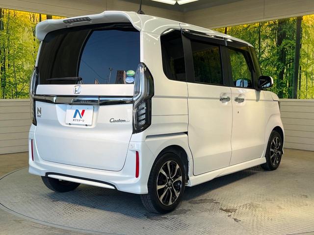 N-BOXカスタム G・Lホンダセンシング 電動スライドドア SDナビ バックカメラ 衝突被害軽減システム レーダークルーズ 禁煙車 コーナーセンサー スマートキー LEDヘッド ビルトインETC オートハイビーム 車線逸脱警報 オートライト(17枚目)
